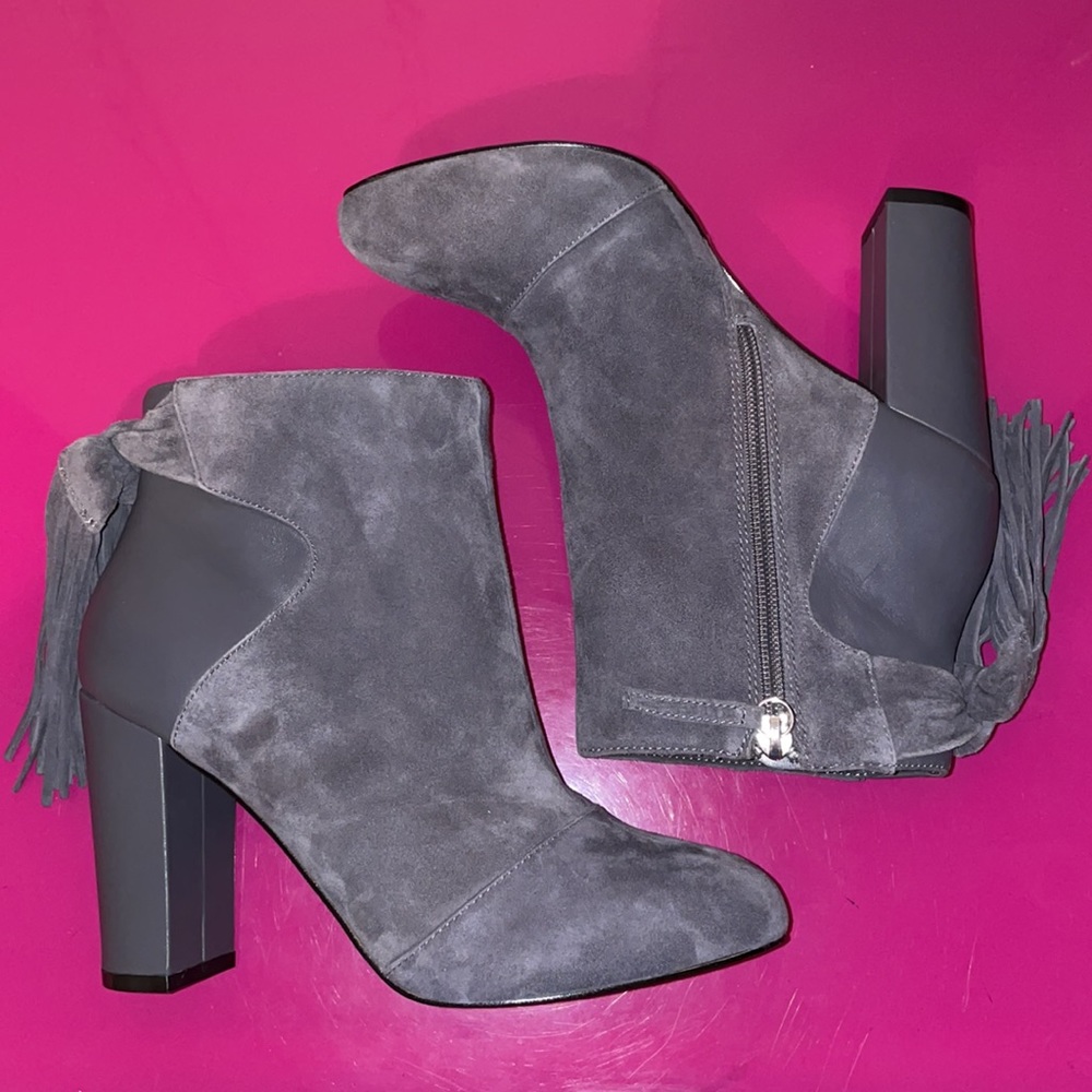 NWOT White House Black Market Booties